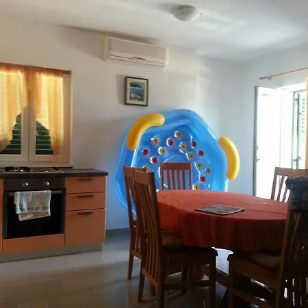 Apartment Brac Sutivan