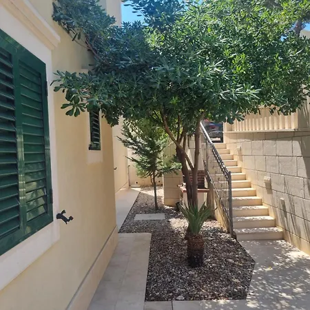 Apartment Brac Sutivan