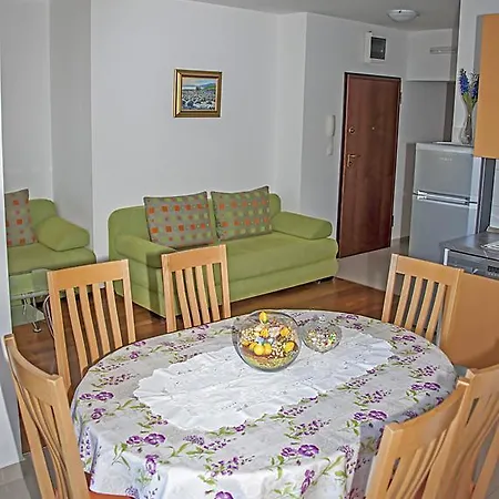 Brac Apartment